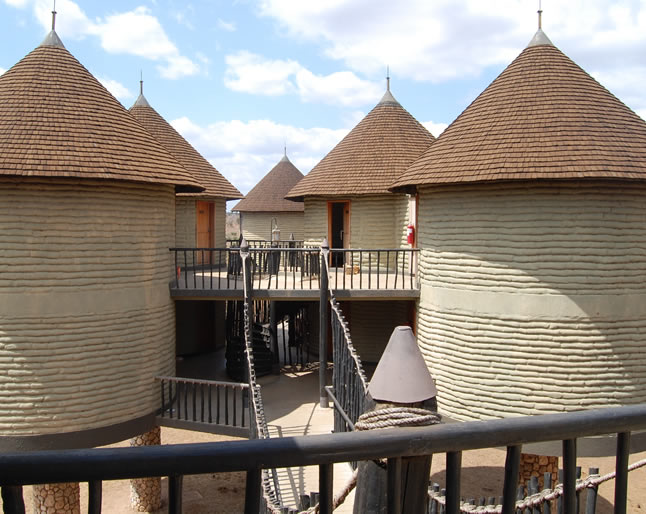 4 Days Tsavo West, Amboseli & Taita Hills/Saltlick